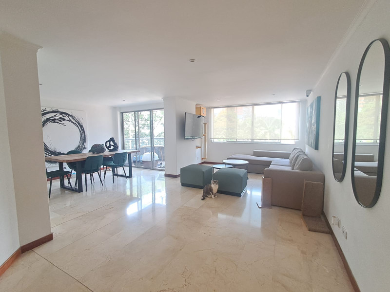 Apartamento en venta en El Poblado, Medellín 5