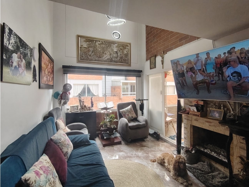 Casa en venta en Ciudad Alsacia, Bogotá · foto 12 de 24
