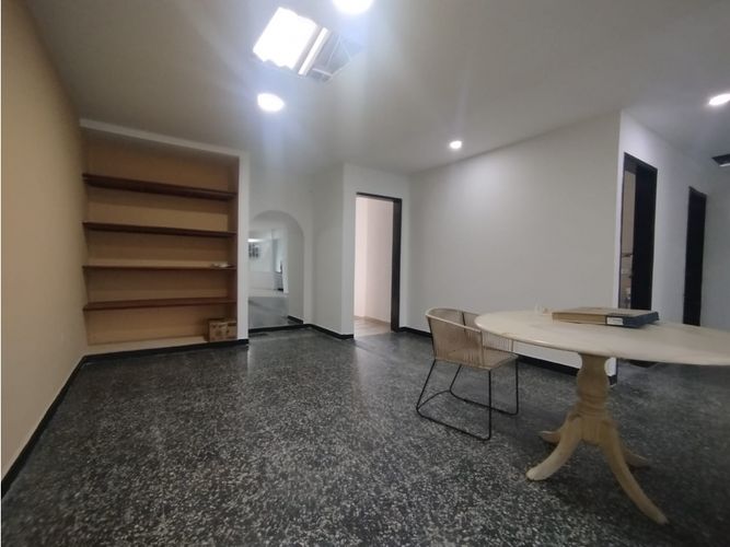Oficina en arriendo en Barzal Bajo Sur, Villavicencio, 120 m² · foto 5 de 24