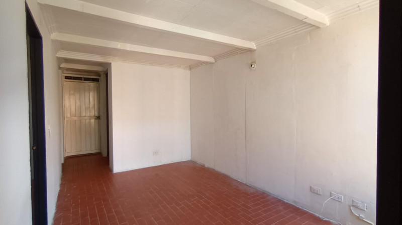 Apartamento en venta en El chagualo, Medellín 2
