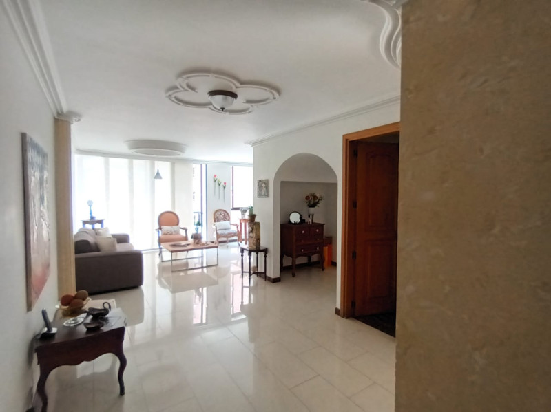 Apartamento en venta en Laureles, Medellín 2