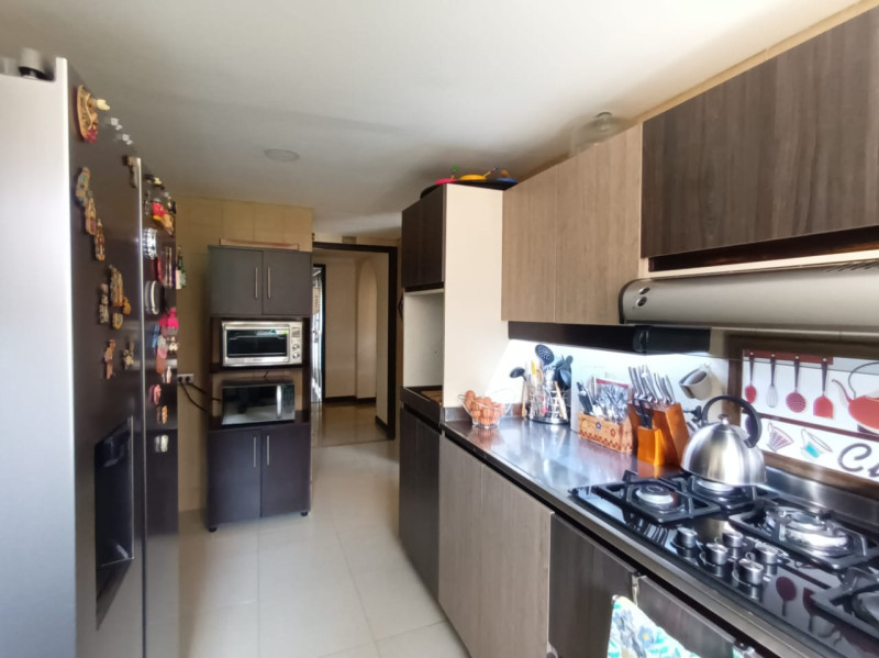 Apartamento en venta en El Poblado, Medellín 4