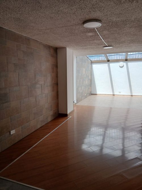 Apartamento de 2 alcobas en venta en El Batán, Bogotá, 58 m² · foto 3 de 18