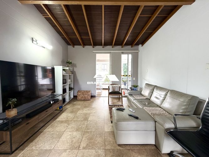 Casa de 5 alcobas en venta en Las Lomitas, Sabaneta, 480 m² · foto 12 de 24