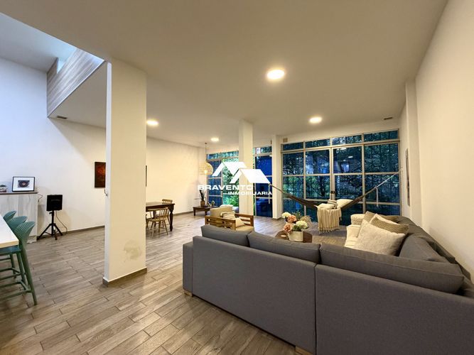 Casa de 5 alcobas en venta en Las Lomitas, Sabaneta, 480 m² · foto 18 de 24
