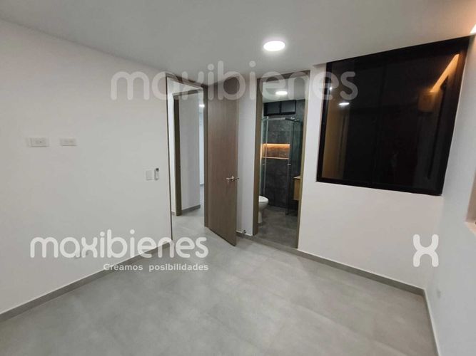 Casa de 3 alcobas en arriendo en Los Almendros, Apartado, 60 m² · foto 9 de 12