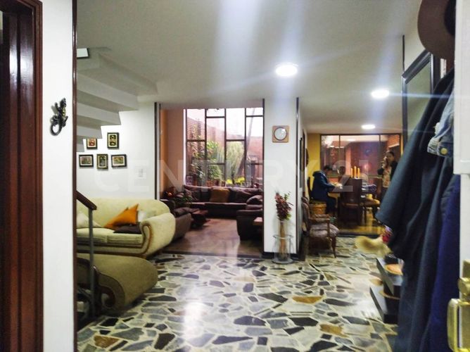 Casa de 4 alcobas en venta en Normandia, Bogotá, 310 m² · foto 5 de 20