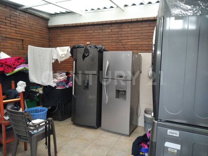 Casa de 4 alcobas en venta en Normandia, Bogotá, 310 m² · foto 13 de 20