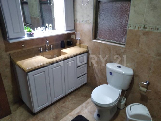 Casa de 4 alcobas en venta en Normandia, Bogotá, 310 m² · foto 16 de 20