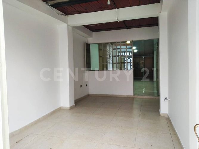 Casa de 8 alcobas en venta en Américas Central, Bogotá, 405 m² · foto 3 de 20