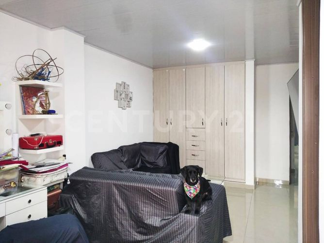 Casa de 8 alcobas en venta en Américas Central, Bogotá, 405 m² · foto 17 de 20