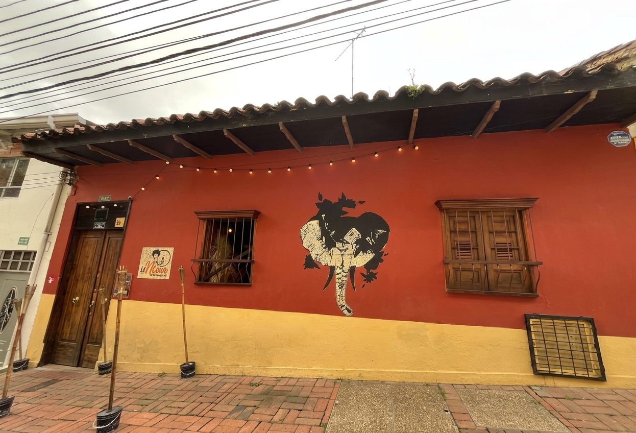 Casa en venta en La Candelaria, Bogotá · foto 9 de 10
