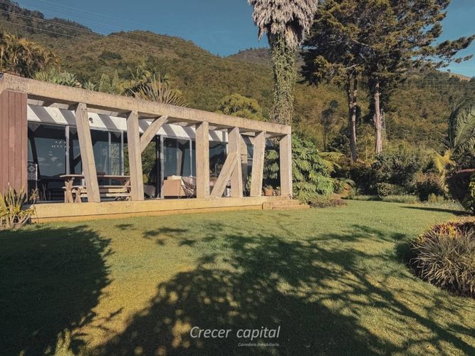 Casa de 4 alcobas en venta en Altos Del Poblado, Medellín, 370 m² · foto 4 de 24