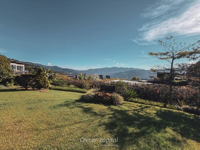 Casa de 4 alcobas en venta en Altos Del Poblado, Medellín, 370 m² · foto 9 de 24