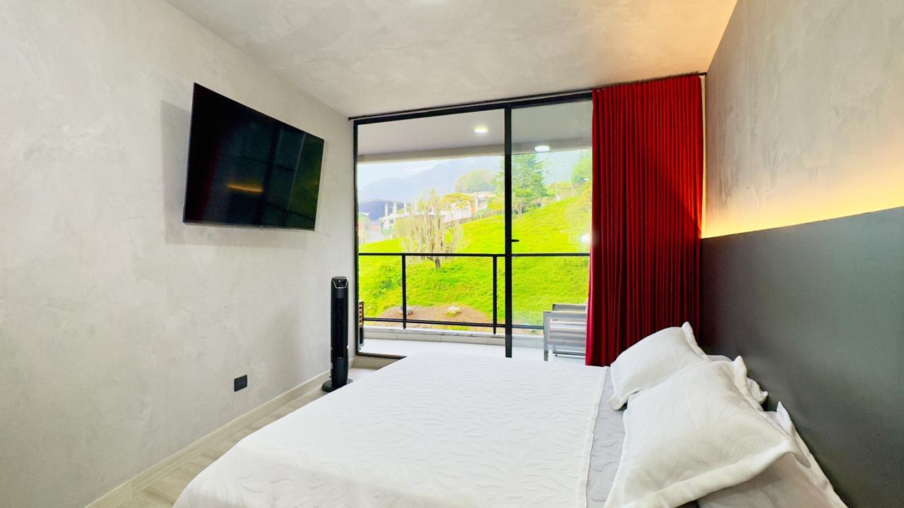 Apartamento en venta en Loma Del Escobero, Envigado · foto 22 de 24