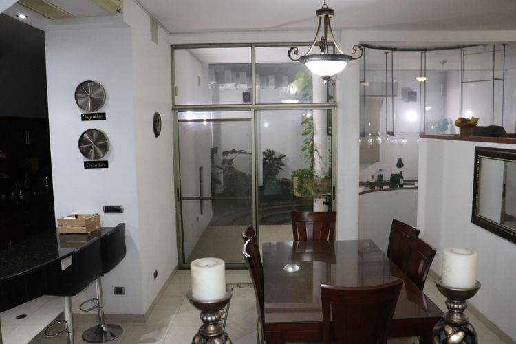 Casa de 5 alcobas en venta en El Ingenio, Cali, 500 m² · foto 15 de 18