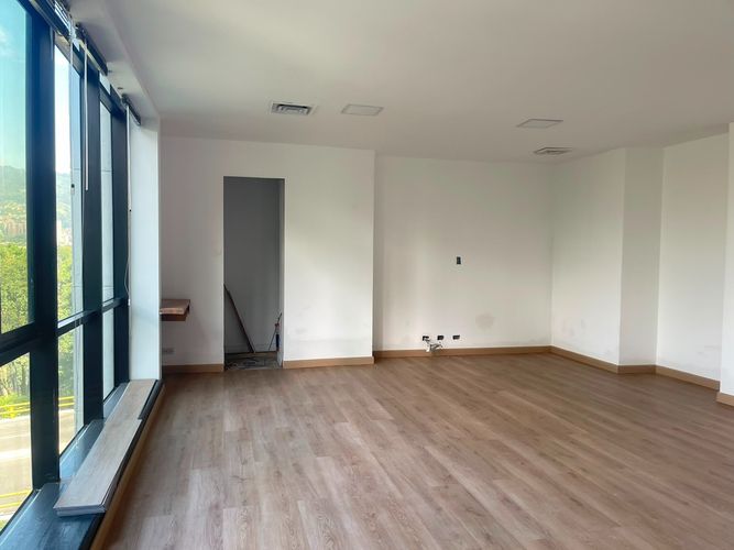 Oficina en venta en El Poblado, Medellín, 81 m² · foto 12 de 12