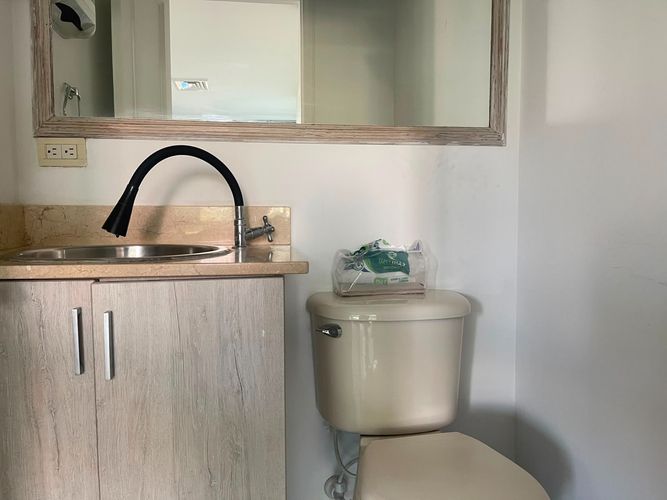 Oficina en venta en El Poblado, Medellín, 81 m² · foto 5 de 12
