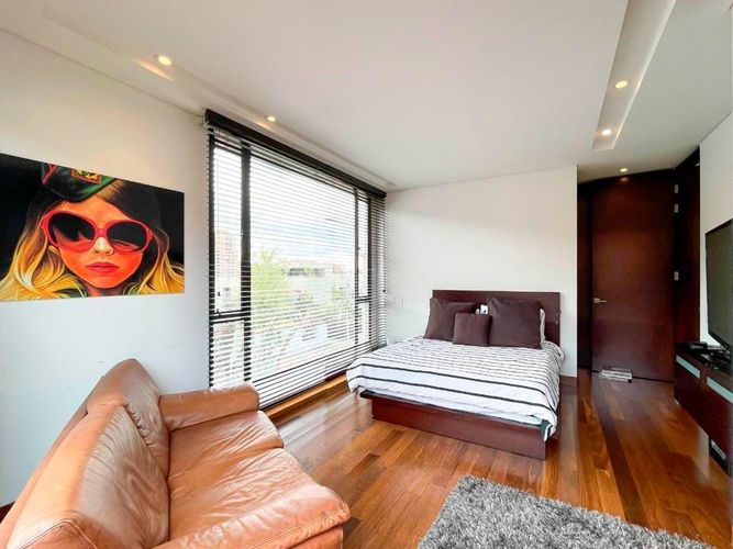 Casa de 5 alcobas en venta en Santa Ana, Bogotá, 889 m² · foto 15 de 16