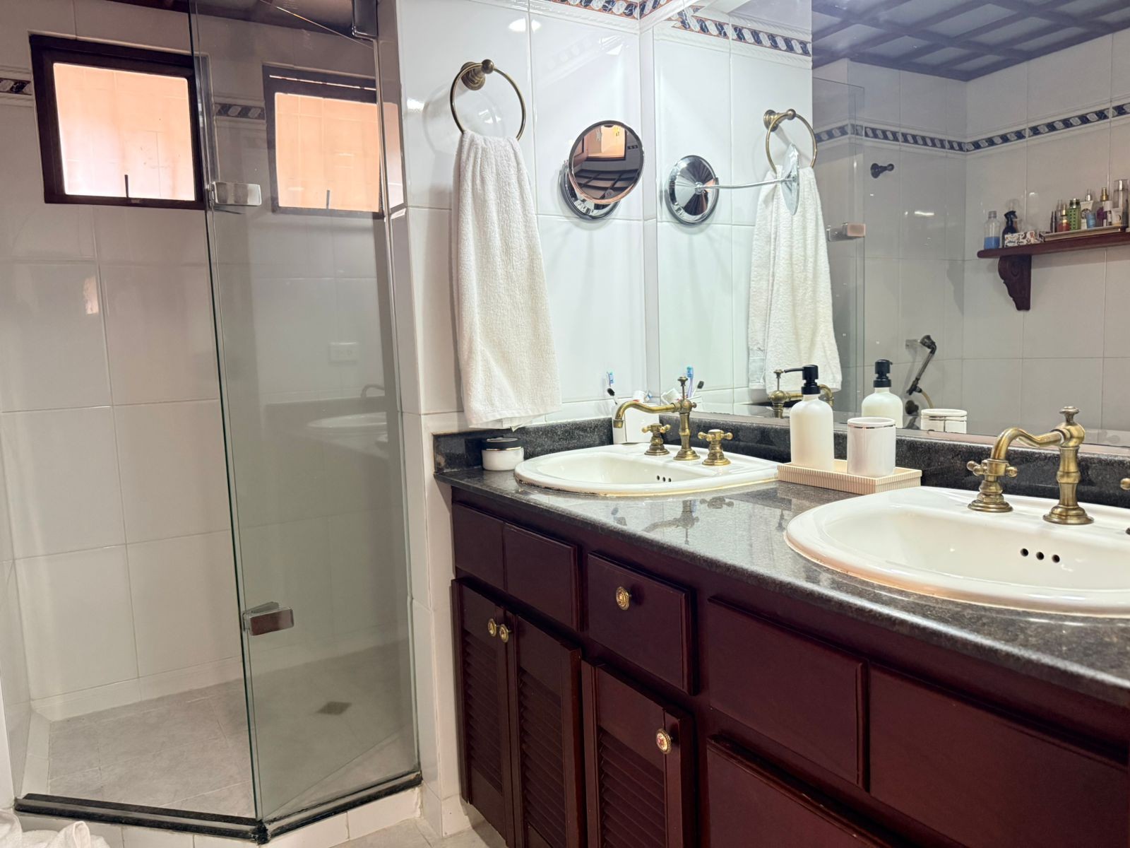 Apartamento en arriendo en El Poblado, Medellín · foto 16 de 18