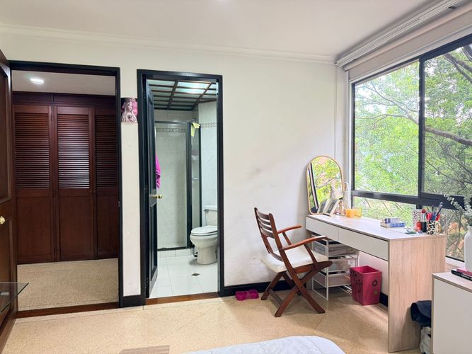 Apartamento de 3 alcobas en arriendo en El Poblado, Medellín, 198 m² · foto 11 de 18