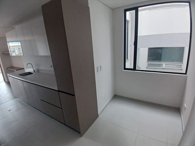 Apartamento de 3 alcobas en venta en Alhambra, Bogotá, 105 m² · foto 4 de 24
