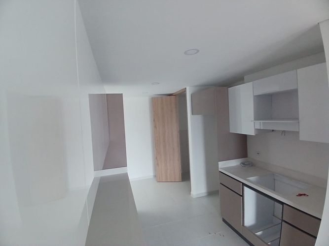 Apartamento de 3 alcobas en venta en Alhambra, Bogotá, 105 m² · foto 3 de 24