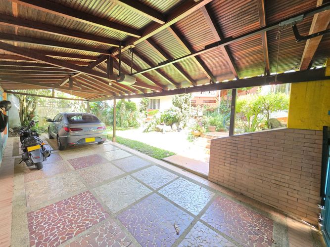 Casa de 6 alcobas en venta en Lagos Del Cacique, Bucaramanga, 280 m² · foto 21 de 24
