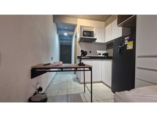 Apartaestudio en arriendo en Miraflores, Medellín, 2000 m² · foto 3 de 17