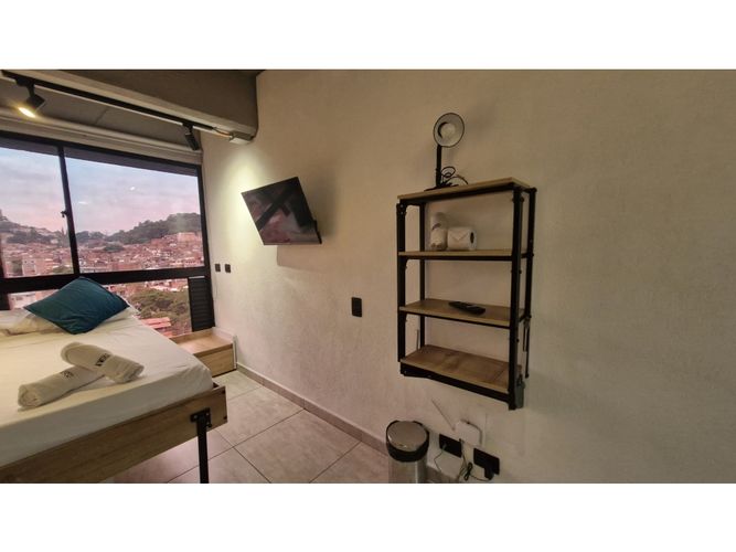 Apartaestudio en arriendo en Miraflores, Medellín, 2000 m² · foto 4 de 17