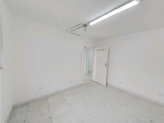 Local en arriendo en Boston, Medellín, 15 m² · foto 3 de 5
