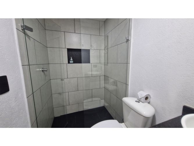 Apartaestudio en arriendo en Miraflores, Medellín, 2000 m² · foto 10 de 17