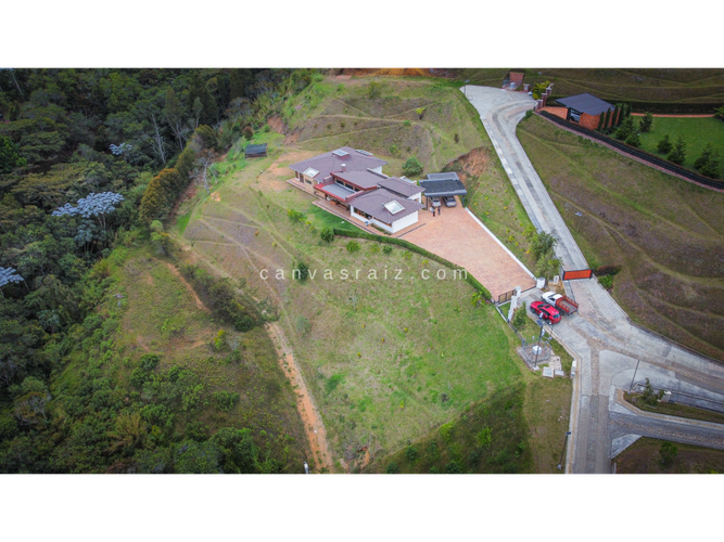 Casa de 5 alcobas en venta en Pontezuela, Rionegro, 450 m² · foto 2 de 18