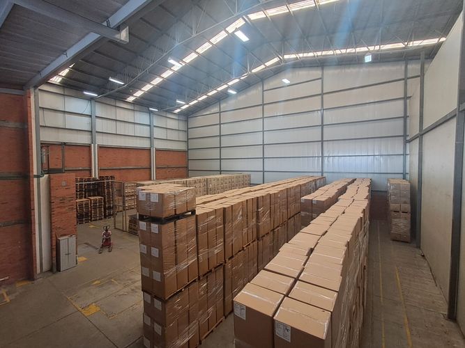 Bodega en arriendo en La Esmeralda, Dosquebradas, 1212 m² · foto 3 de 10