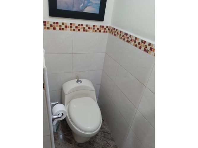 Casa de 5 alcobas en venta en Boston, Medellín, 256 m² · foto 14 de 24