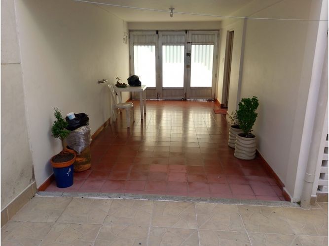 Casa de 5 alcobas en venta en Boston, Medellín, 256 m² · foto 19 de 24