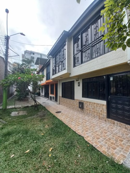 Casa de 4 alcobas en arriendo en Picaleña Y Mirolindo, Ibagué, 118 m² · foto 2 de 23