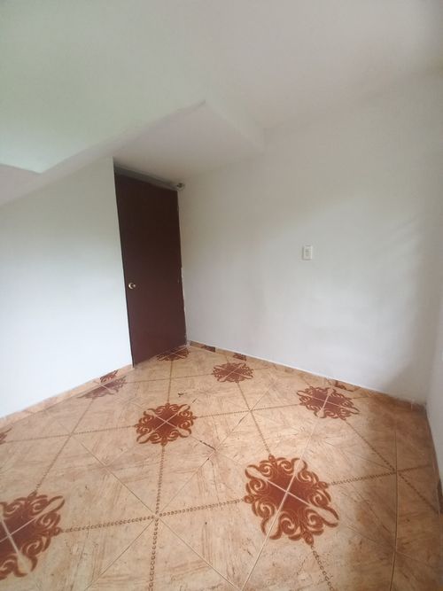 Casa de 4 alcobas en arriendo en Picaleña Y Mirolindo, Ibagué, 118 m² · foto 6 de 23