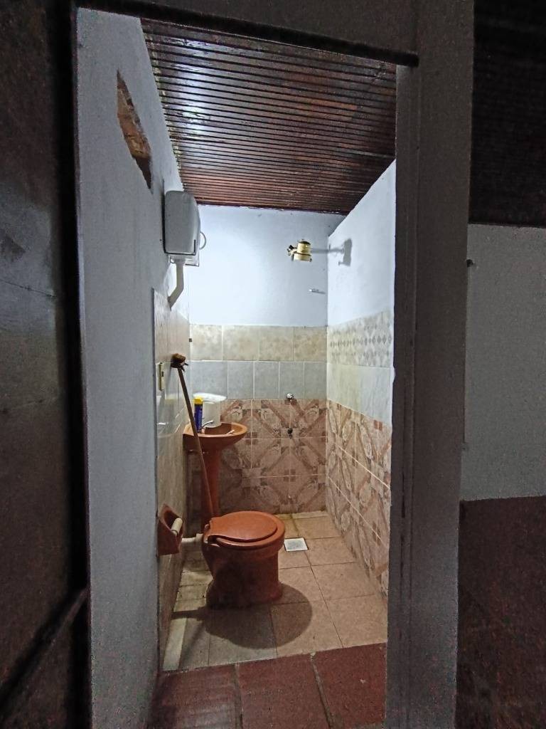 ALQUILER DE SALON COMERCIAL EN DEFENSORES DEL CHACO, CENTRAL — foto 2