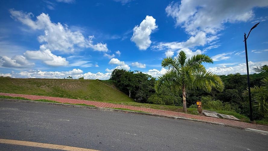Lote en venta en Cerritos, Pereira · foto 3 de 9