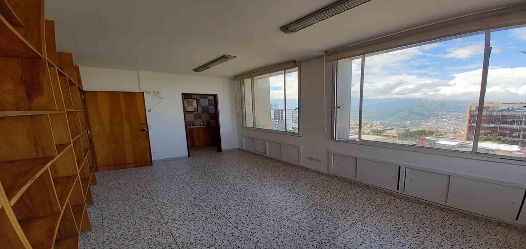 Oficina en arriendo en El Centro, Manizales, 51 m² · foto 4 de 13