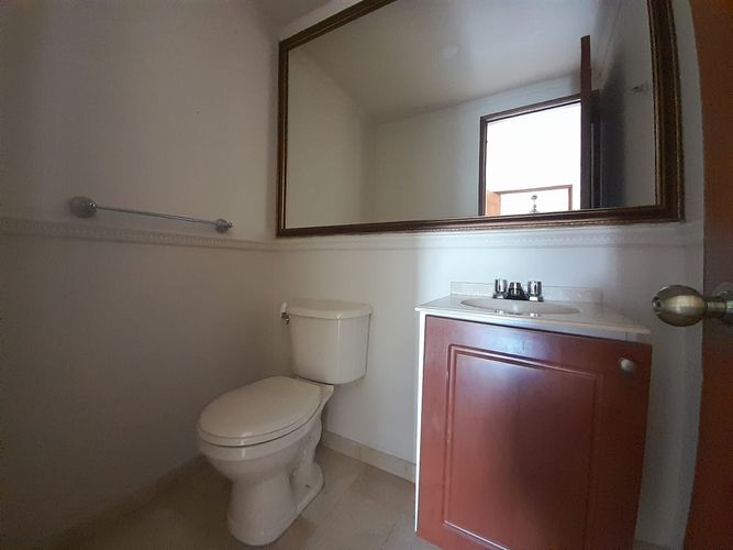 Apartamento de 3 alcobas en arriendo en El Poblado, Medellín, 110 m² · foto 2 de 20