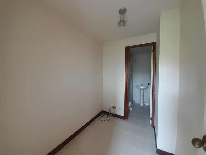 Apartamento de 3 alcobas en arriendo en El Poblado, Medellín, 110 m² · foto 10 de 20