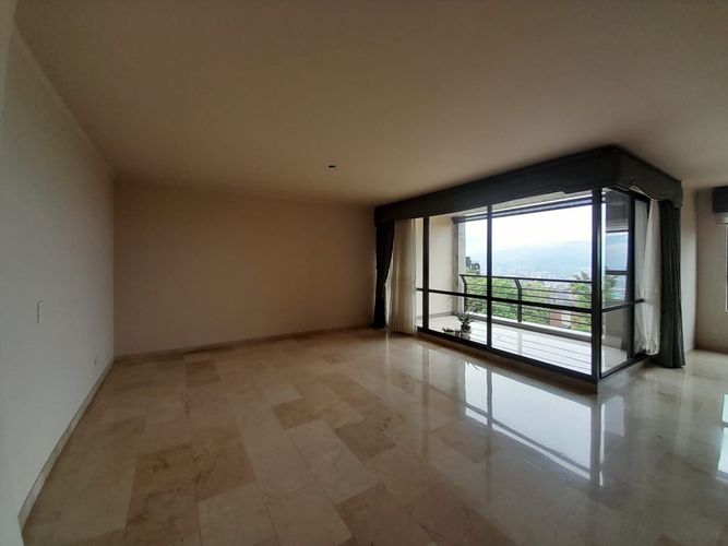 Apartamento de 3 alcobas en arriendo en El Poblado, Medellín, 110 m² · foto 12 de 20
