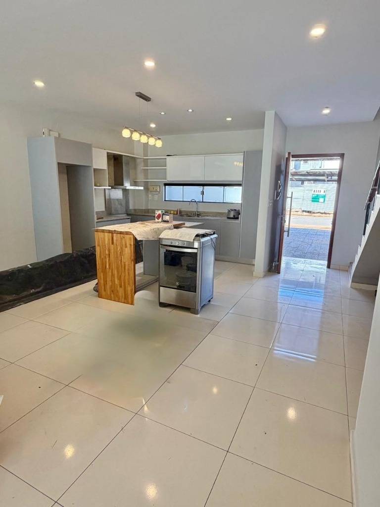 ALQUILER DE DUPLEX EN LUQUE, CENTRAL — foto 3