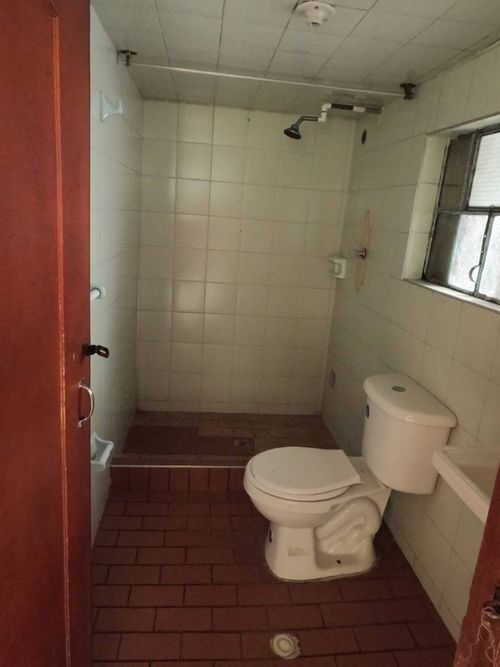 Casa de 5 alcobas en venta en León Xiii, Bogotá, 140 m² · foto 9 de 19
