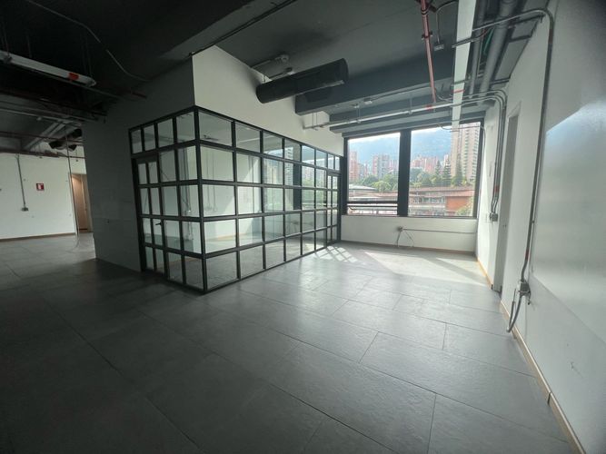 Oficina en arriendo en El Poblado, Medellín, 114 m² · foto 11 de 17