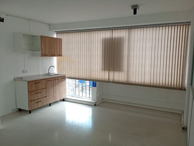 Oficina en arriendo en Cristo Rey, Medellín, 225 m² · foto 14 de 18