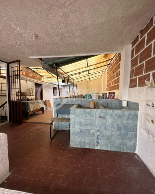 Casa de 7 alcobas en venta en San Francisco, Bucaramanga, 285 m² · foto 11 de 14