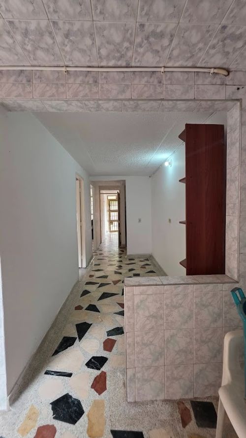 Casa de 5 alcobas en venta en San Remo, Ibagué, 139 m² · foto 13 de 22